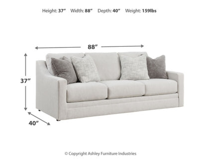 Maitelynn Sofa