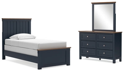 Cama de paneles dobles, cómoda y espejo Landocken