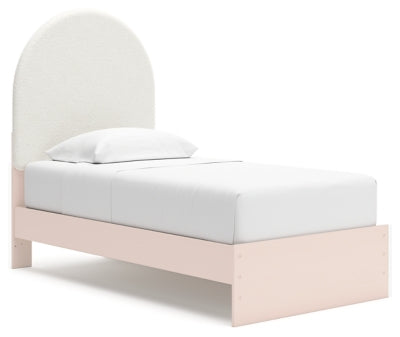 Cama tapizada doble con panel Wistenpine y almacenaje