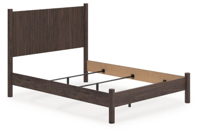 Cadmori Queen Panel Bed