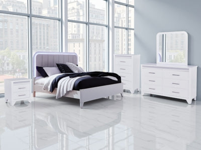 Frostlyn Queen Upholstered Panel Bed